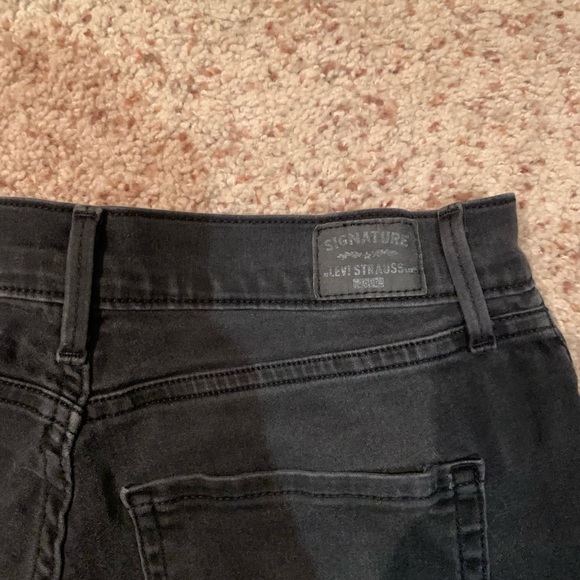 Levi Curvy Straight Ripped Jeans - Picture 7 of 7